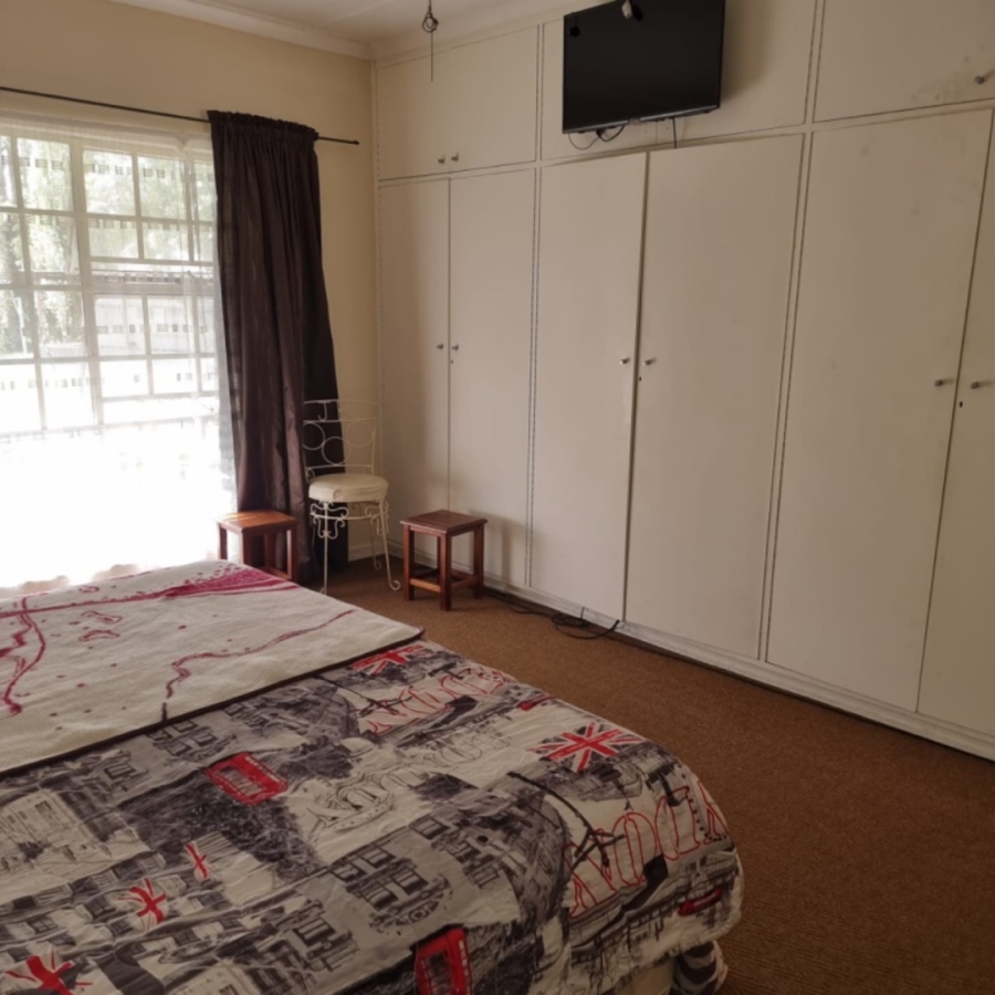 6 Bedroom Property for Sale in Parys Free State